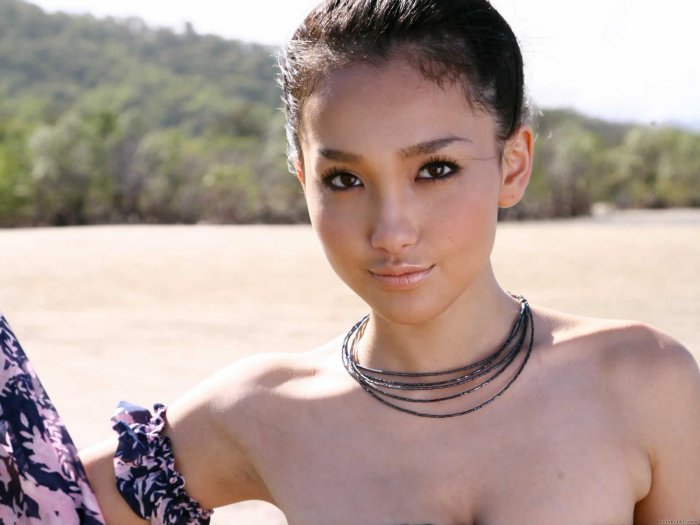 Реон кадена (Reon Kadena)