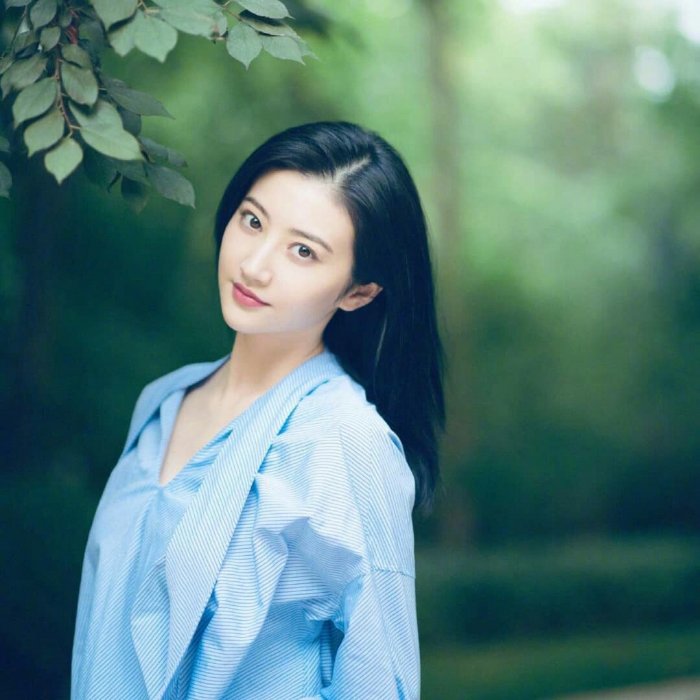 Китайская актриса дзинь Тянь