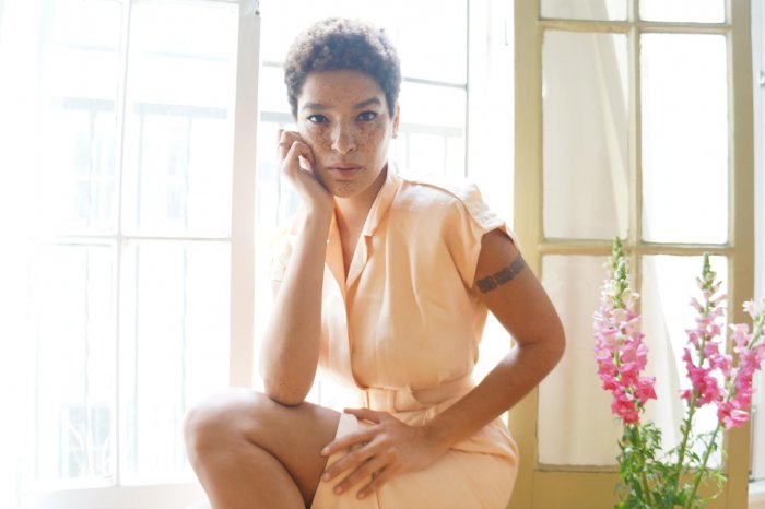 Никия Феникс в полный рост