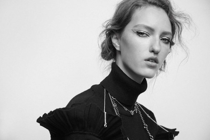 Лиза Останина модель Инстаграм