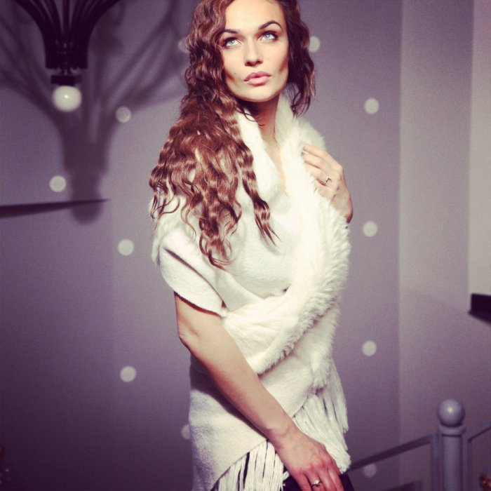 Телеведущая Водонаева