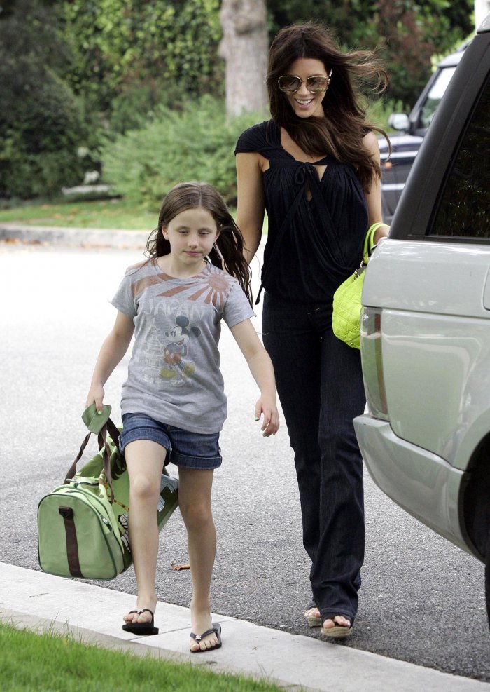 Кейт Бекинсейл дети