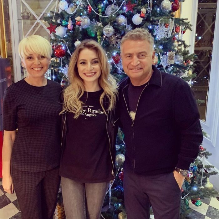 Варум Анжелика дочь