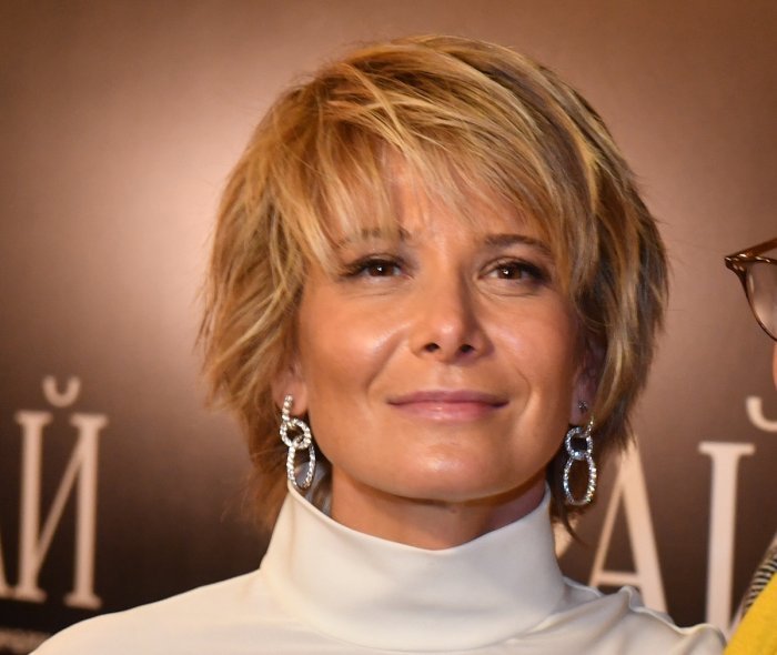 Юлия Высоцкая волосы