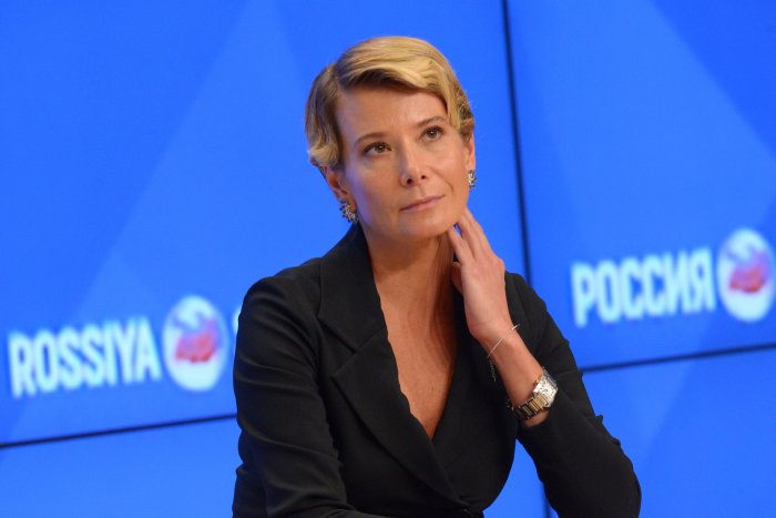 Юлия Высоцкая