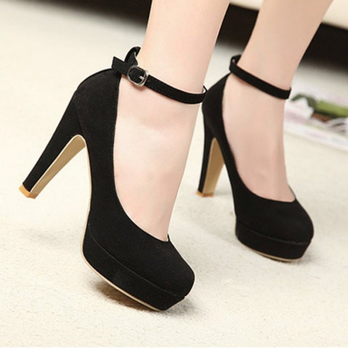 Туфли женские на толстом каблуке