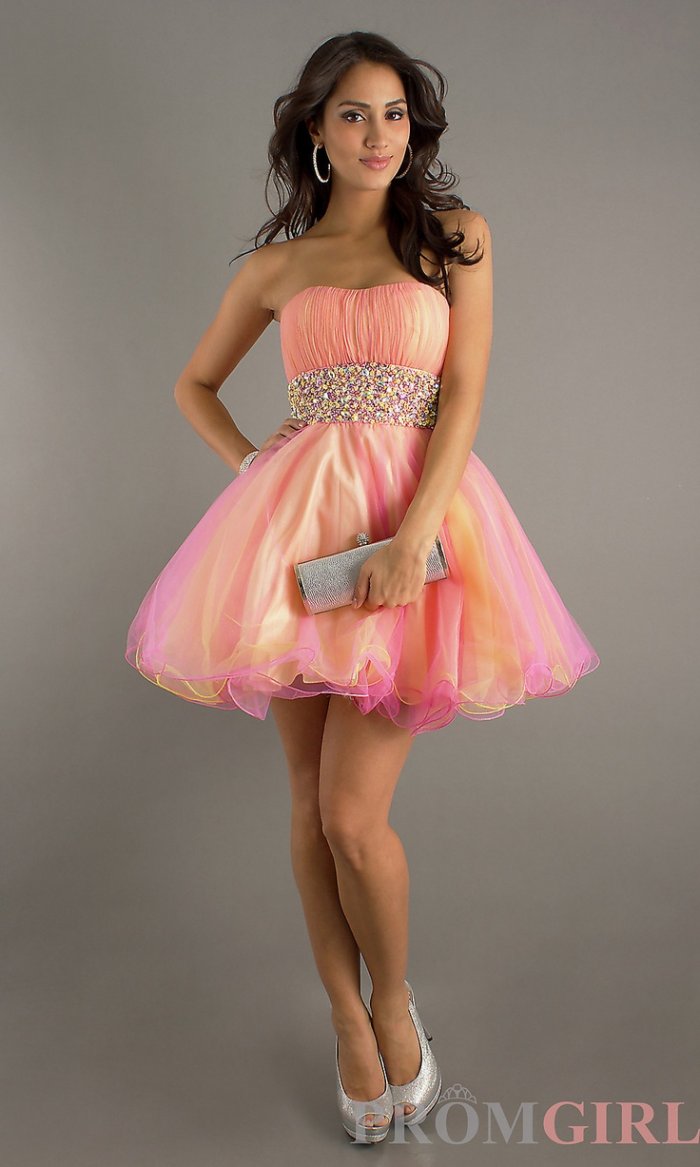 Красивые платья и туфли