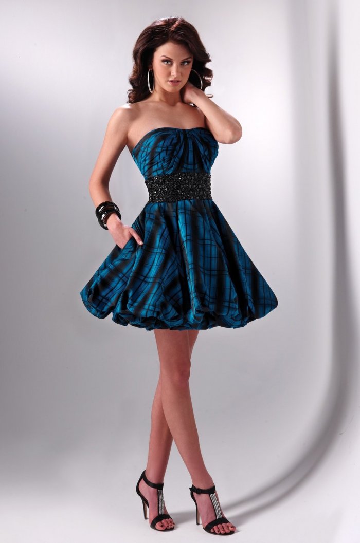 Яркие платья на выпускной в 11 классе