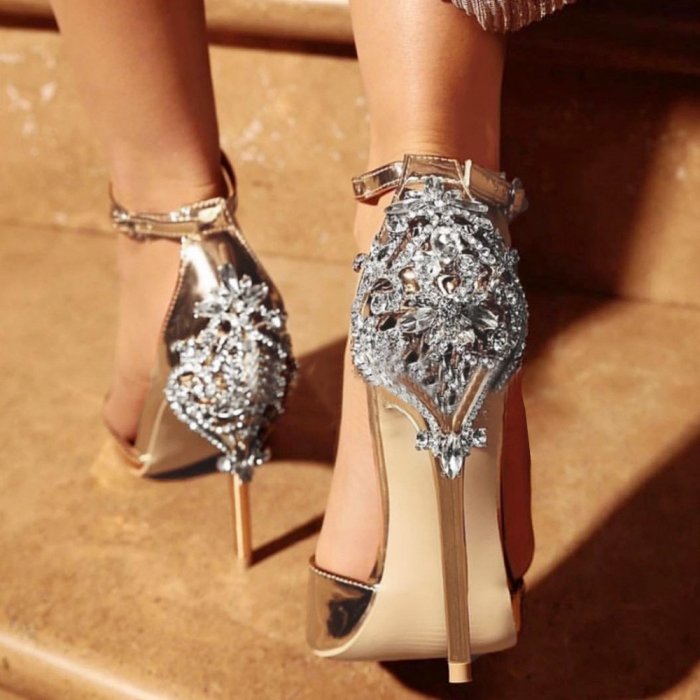 Красивые модные туфли