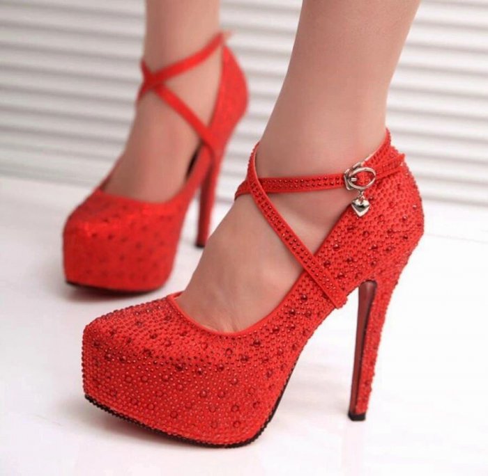 Туфли на высоком каблуке