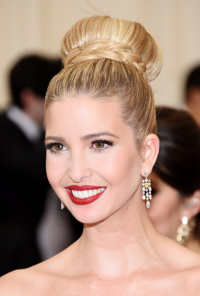 Прическа-пучок на редкие волосы