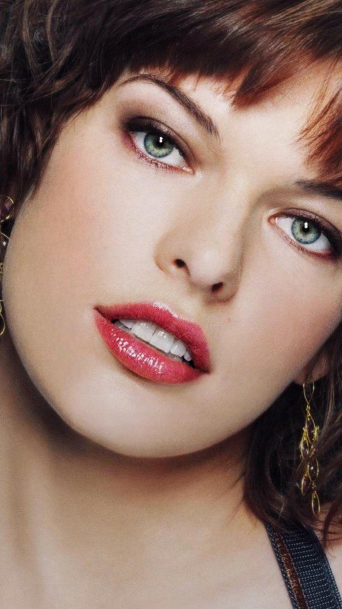 Милла Йовович 2016