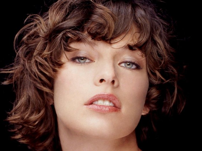 Милла Йовович 1995