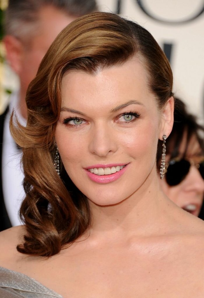 ЭВА Йовович