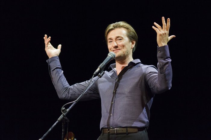 Безруков в театре