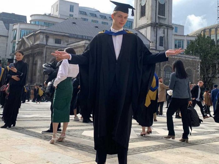 Дени Орбакайте