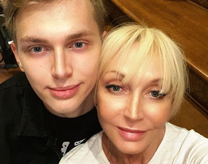 Дени сын Орбакайте фото