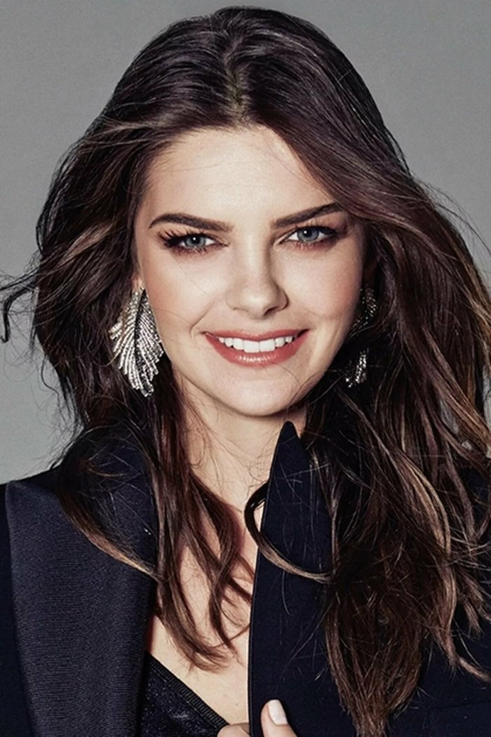 Актриса Пелин Карахан