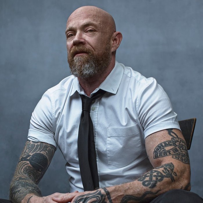 Бак ангел Buck Angel