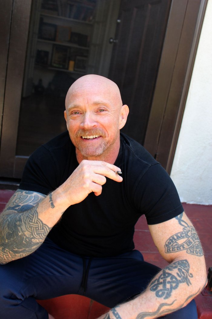 Мужчина с киской Buck Angel
