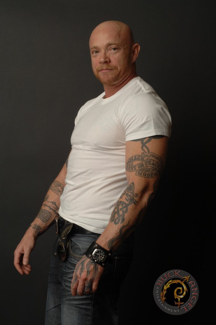 Buck Angel до