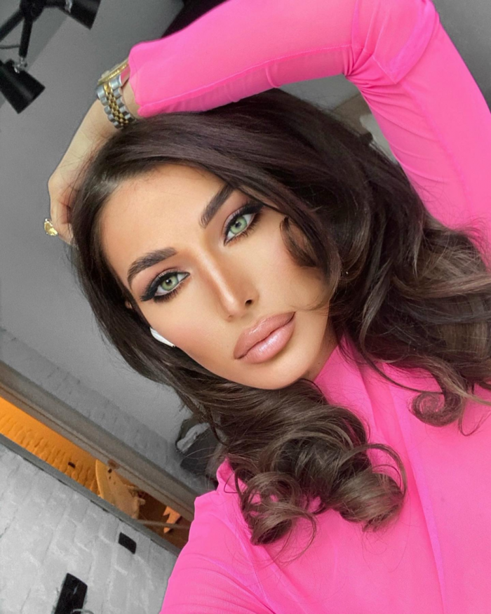 Тата Блюменкранц карие глаза