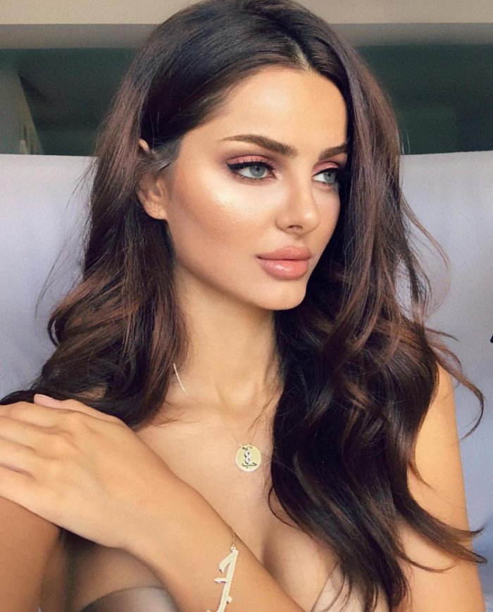 Махлага Джабери Клаудия Линкс