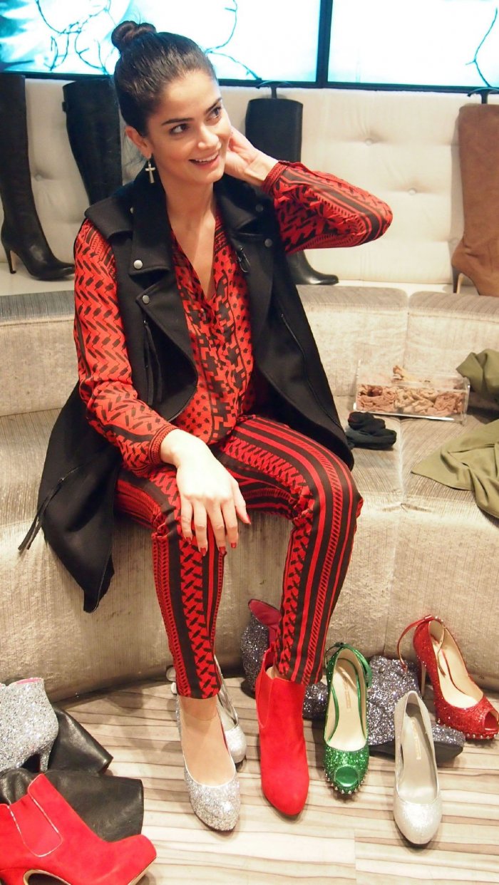 Shermine Shahrivar 2005