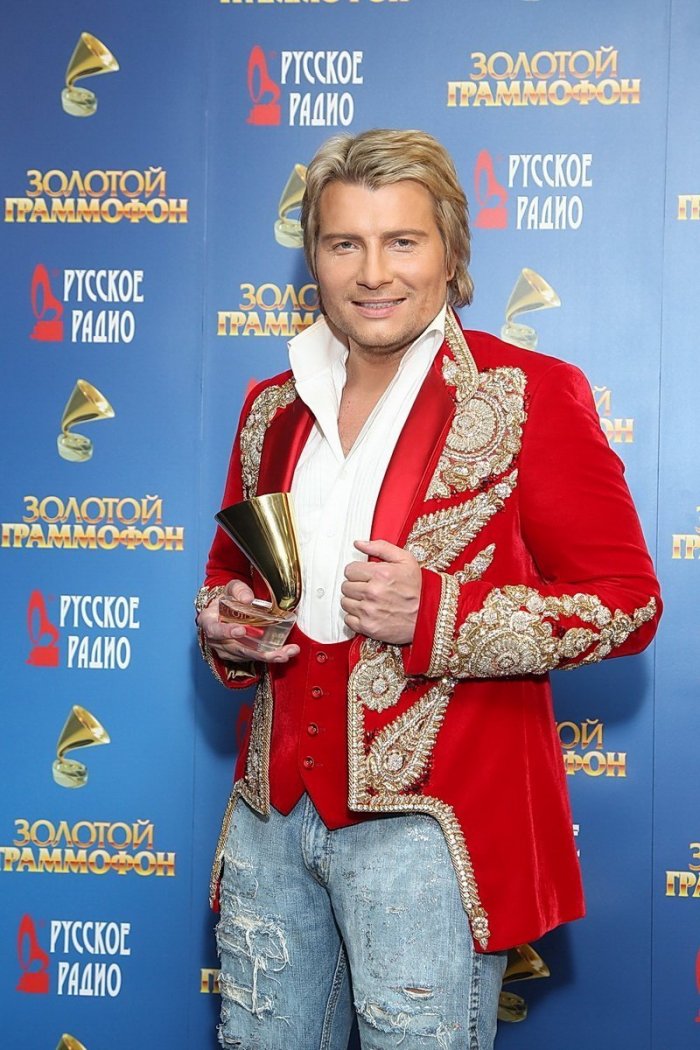 Певец Басков