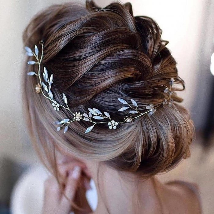 Красивые вечерние прически