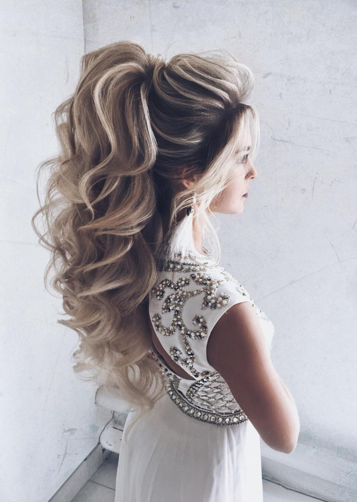 Стильные укладки на длинные волосы
