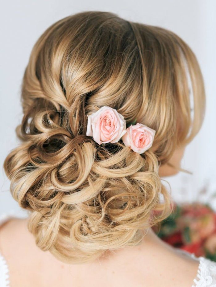 Красивые объемные прически