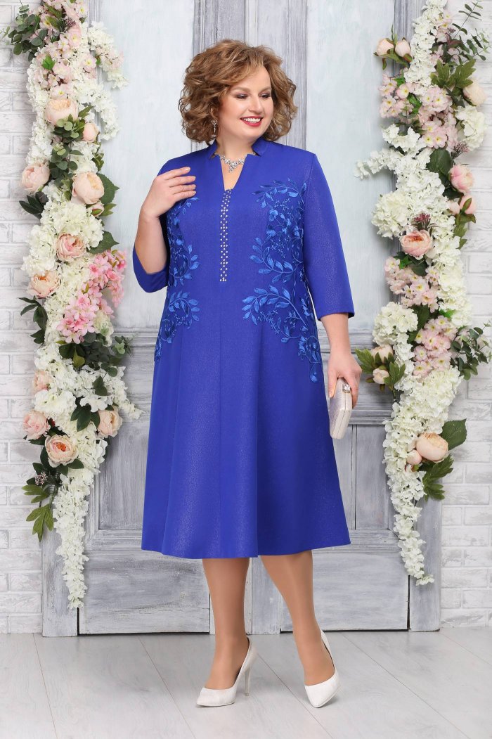 Красное нарядное платье для женщин