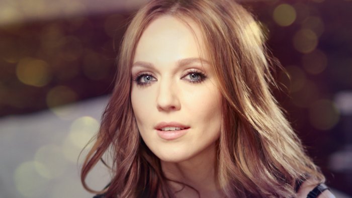 Альбина Джанабаева фото