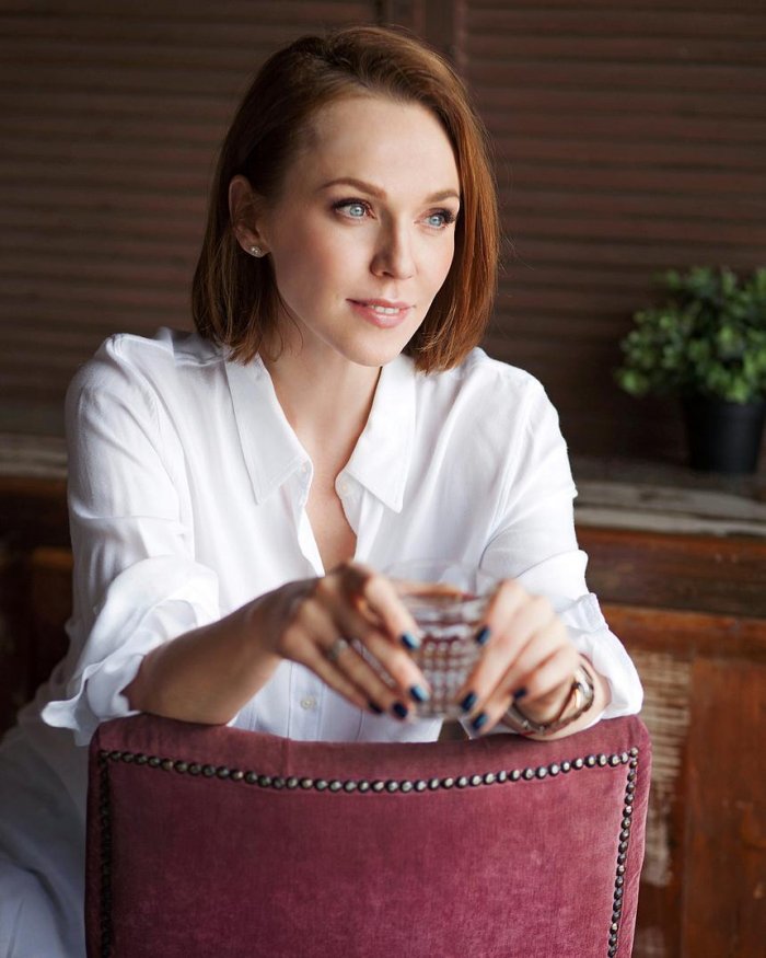 Альбина Джанабаева фото