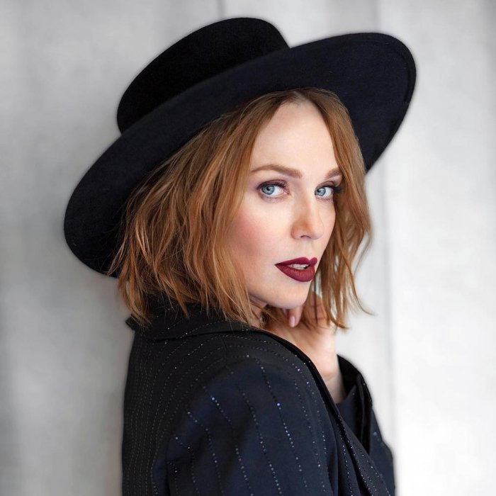 Джанабаева 2000