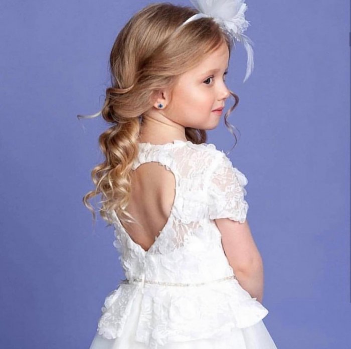 Прическа ребенку на выпускной в детском саду