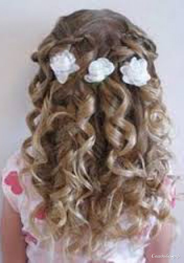 Локоны на выпускной в детский сад