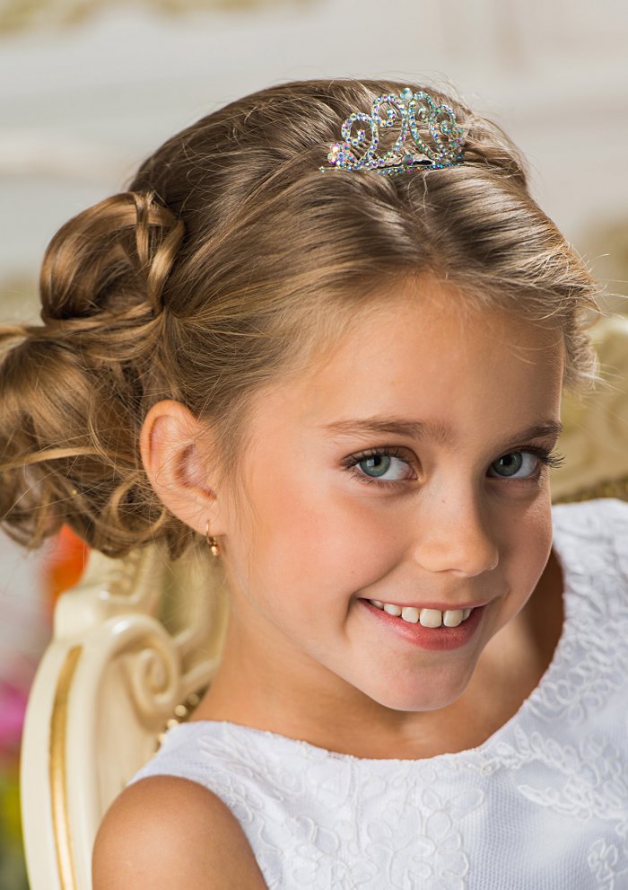 Прическа да девочек на выпускной