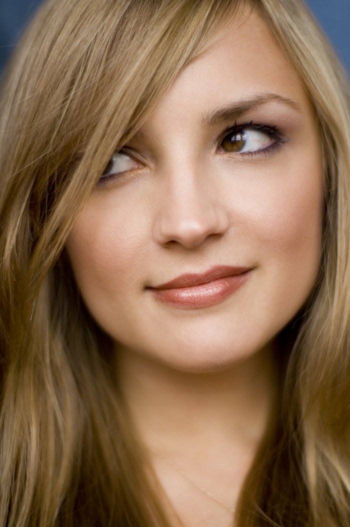 Рэйчел ли Кук 1998