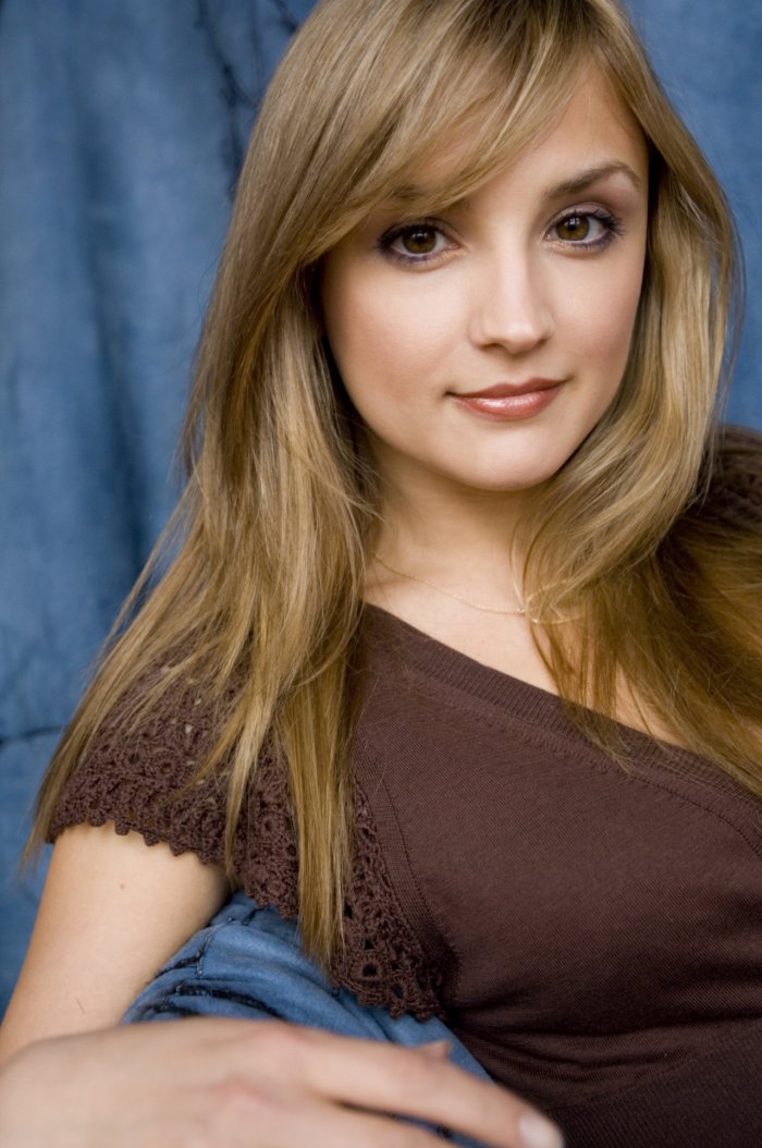 Rachael Leigh Cook фото