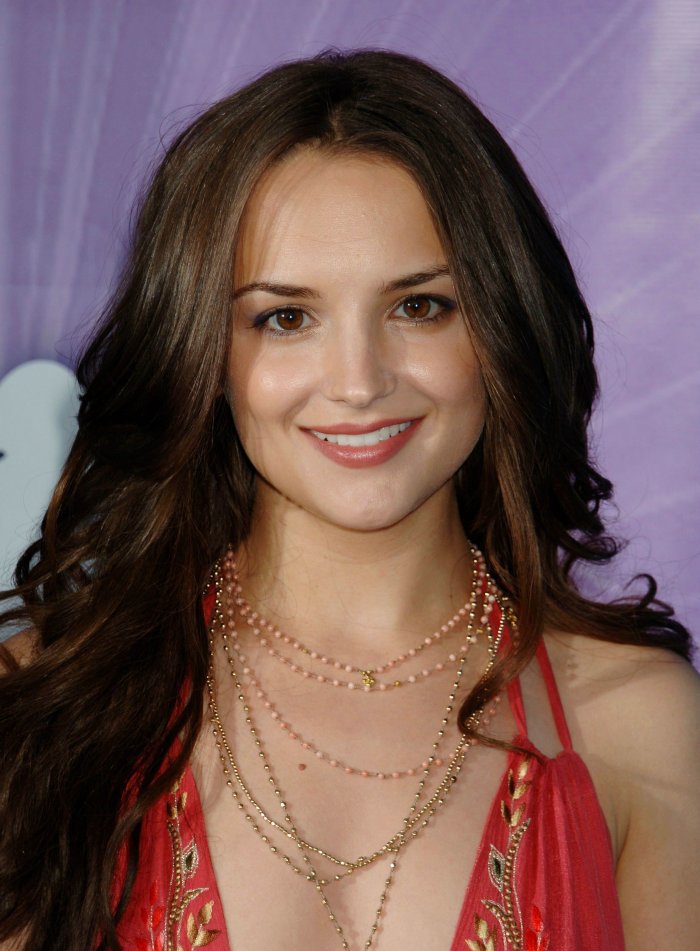 Rachael Leigh Cook 2020
