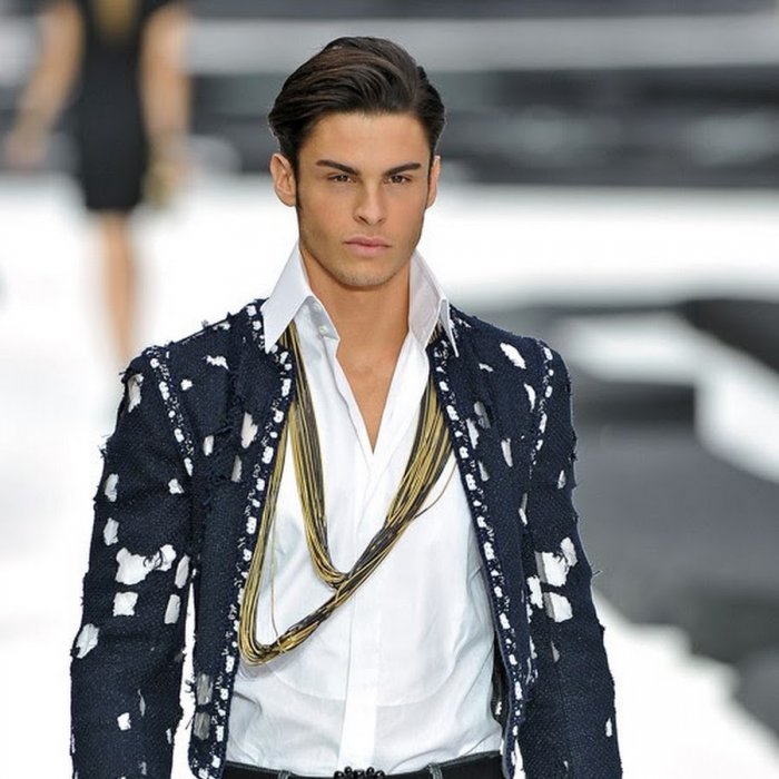 Модели мужчины французы