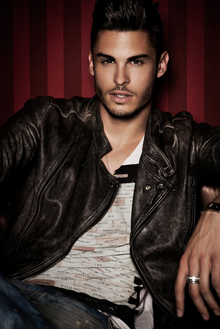 Муза Лагерфельда Батист Джиабикони