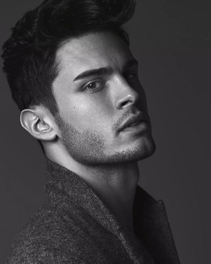 Манекенщик Батист Джиабикони