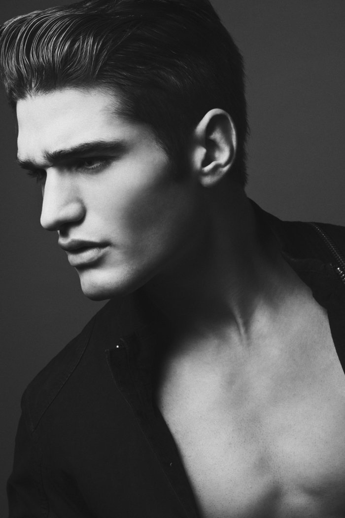 Батист Джиабикони в роли Боуи фото