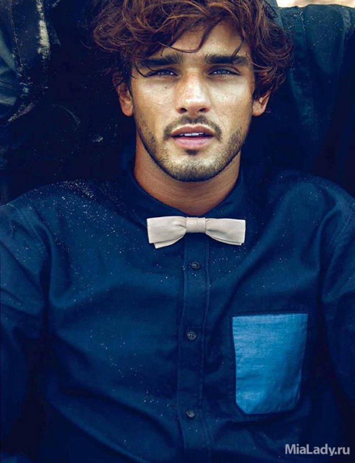 Модель Марлон Тейшейра