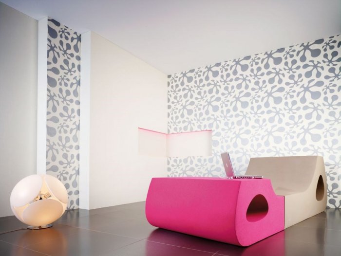 Креативная поклейка обоев