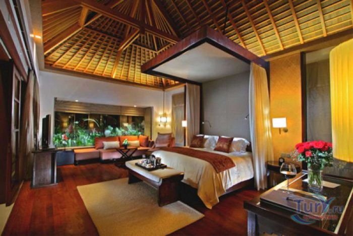 Гостиная в стиле Бали