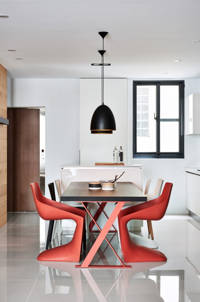 Стол Барон Калигарис